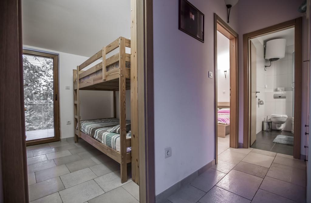 Apartments Villa Kras Krk Малинска Екстериор снимка