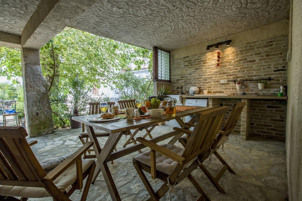 Apartments Villa Kras Krk Малинска Екстериор снимка